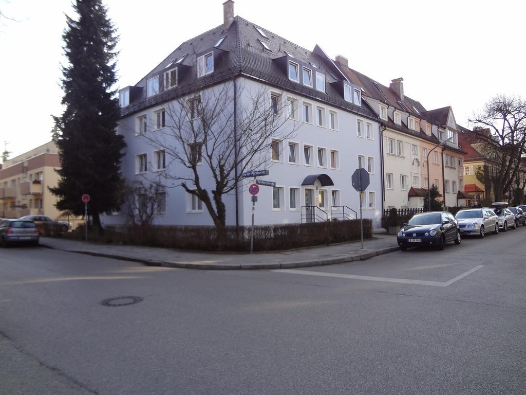 Boardinghouse München-Laim Hotel Exterior foto